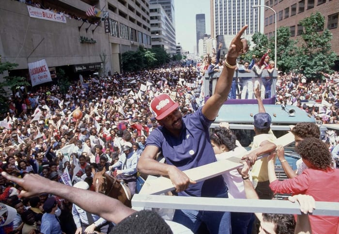 1983-Moses-Malone-001302001.jpg
